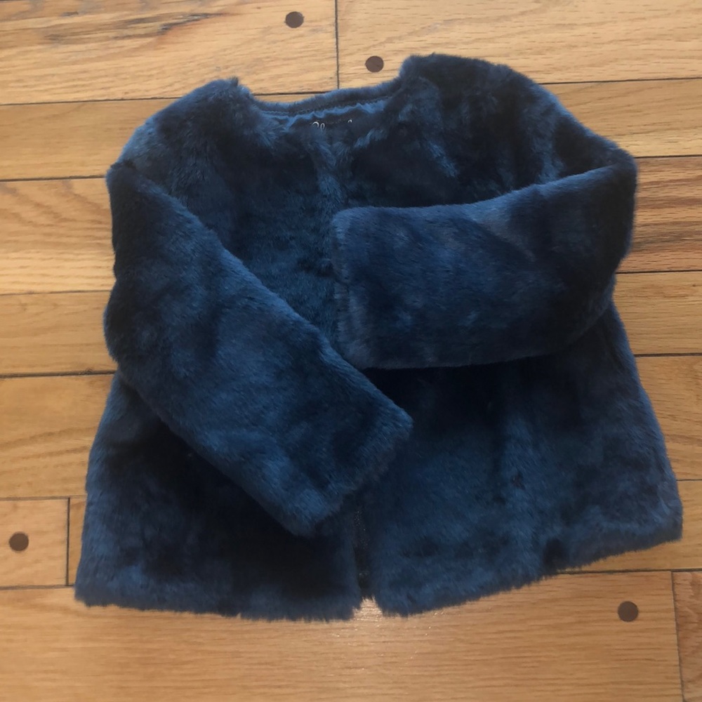Girls Faux Fur Navy coat!!